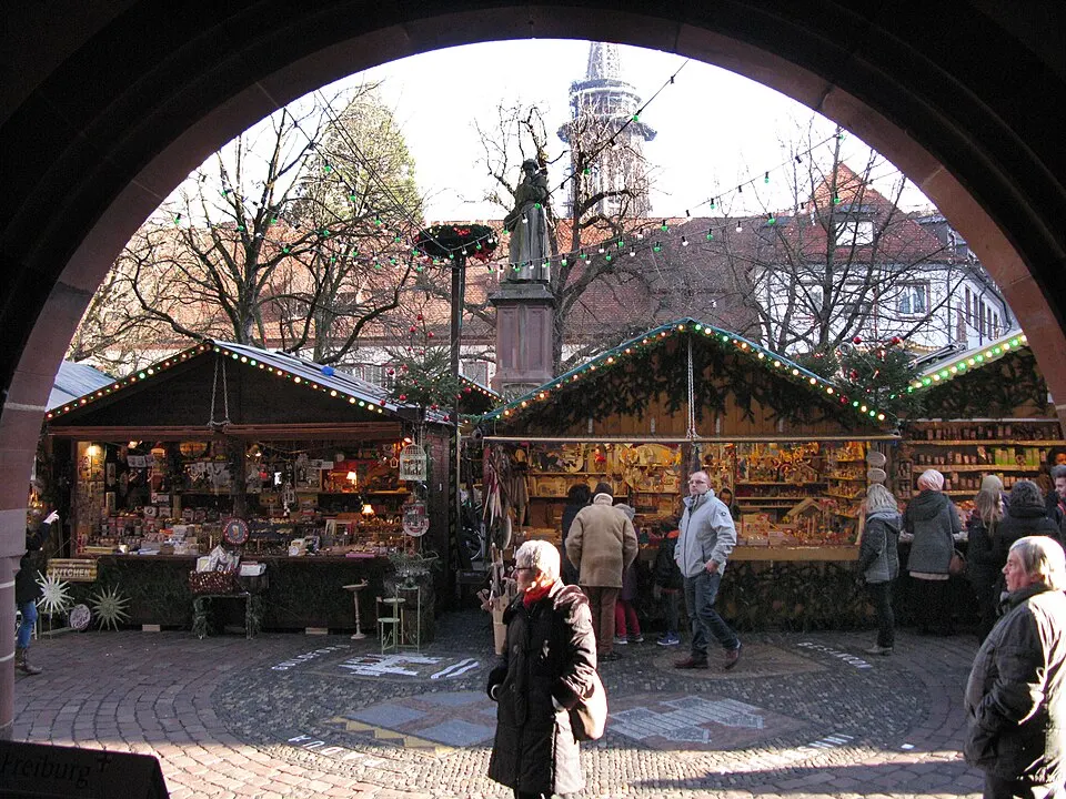 Weihnachtsmarkt am Rathausplatz, Freiburg